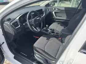 Kia Ceed Sportswagon (2023) thumbnail 24