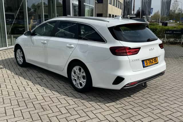 Kia Ceed Sportswagon (2023) thumbnail 6