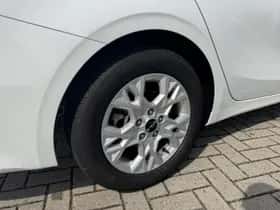 Kia Ceed Sportswagon (2023) thumbnail 7