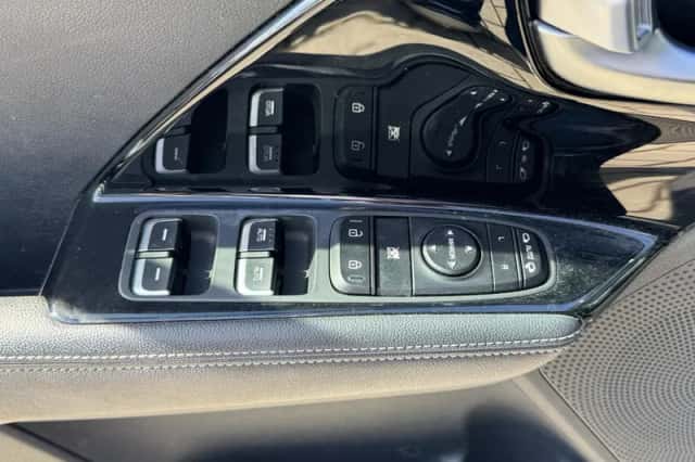 Kia Niro (2021) thumbnail 7