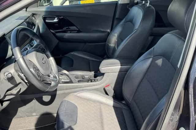 Kia Niro (2021) thumbnail 8