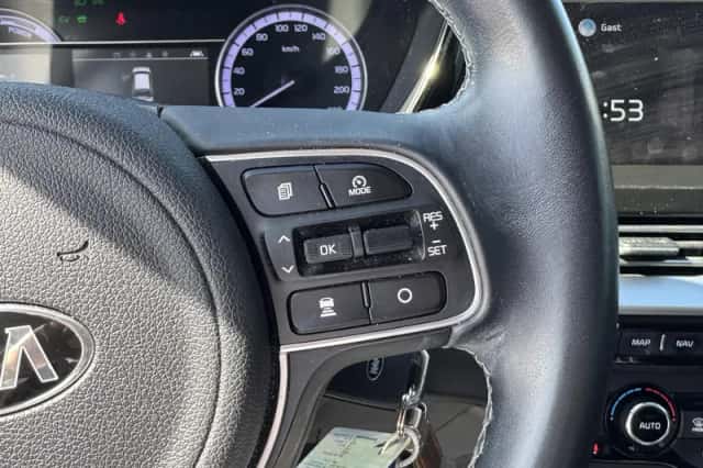 Kia Niro (2021) thumbnail 10