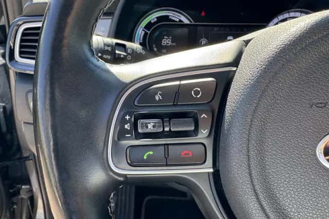 Kia Niro (2017) thumbnail 20