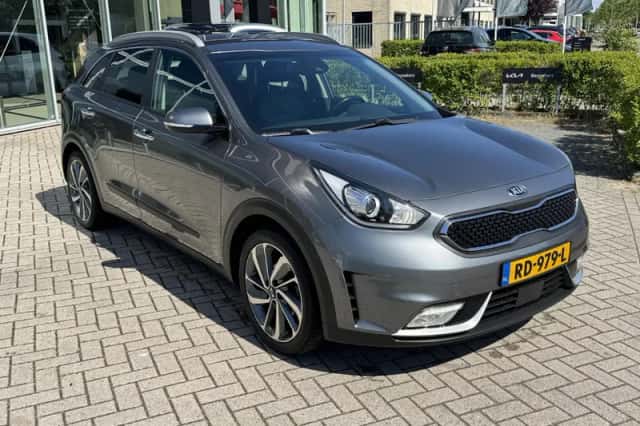Kia Niro (2017) thumbnail 3