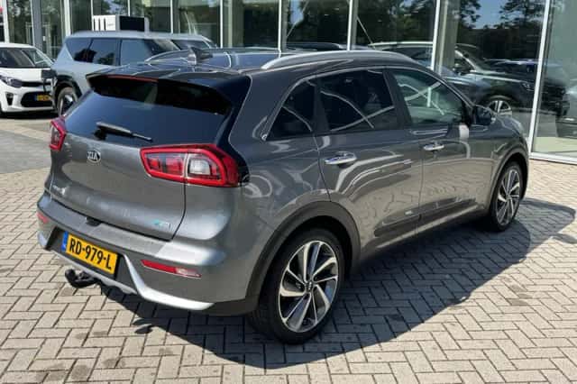 Kia Niro (2017) thumbnail 27