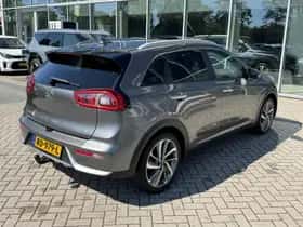 Kia Niro (2017) thumbnail 27