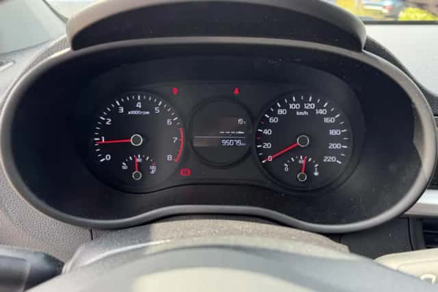 Kia Picanto (2020) thumbnail 15