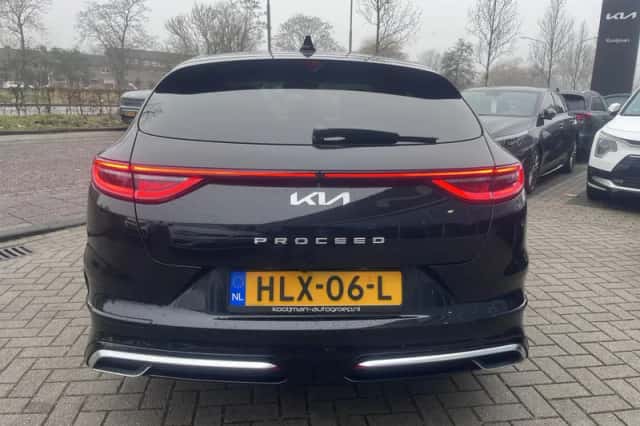 Kia Proceed (2025) thumbnail 2
