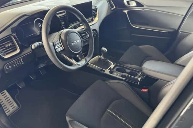 Kia Proceed (2025) thumbnail 14