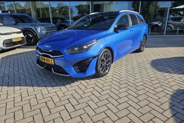 Kia Ceed Sportswagon (2024) thumbnail 1