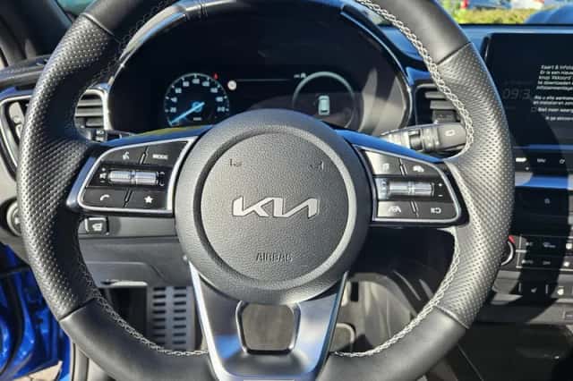 Kia Ceed Sportswagon (2024) thumbnail 11