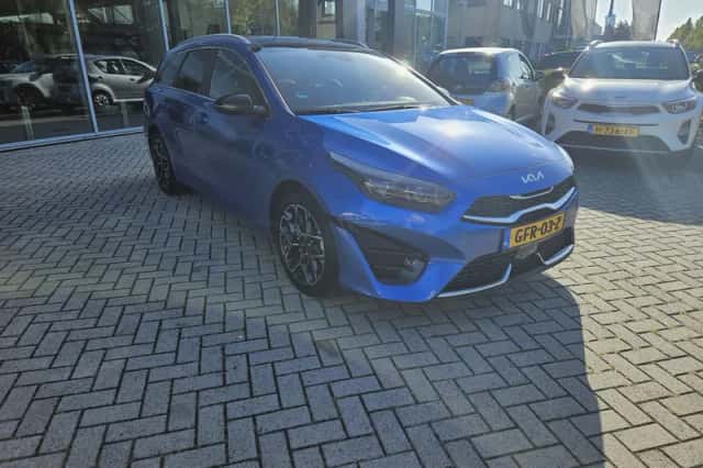 Kia Ceed Sportswagon (2024) thumbnail 3