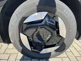 Kia EV9 (2024) thumbnail 5