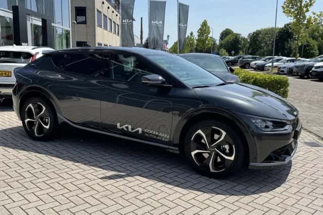Kia EV6 (2024) thumbnail 3