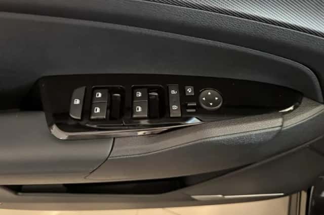 Kia Sportage (2025) thumbnail 16