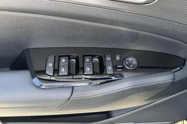 Kia Sportage (2024) thumbnail 14