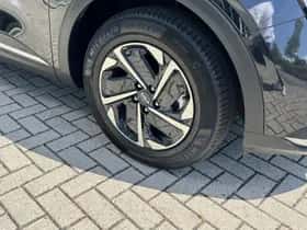 Kia Sportage (2024) thumbnail 5