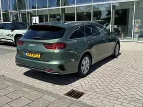 Kia Ceed Sportswagon (2024) thumbnail 4