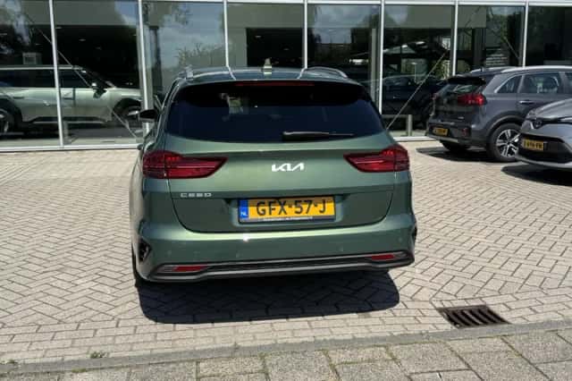 Kia Ceed Sportswagon (2024) thumbnail 5