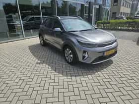 Kia Stonic (2024) thumbnail 2