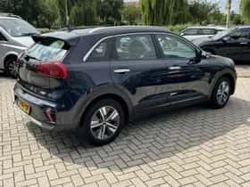 Kia Niro (2019) thumbnail 2