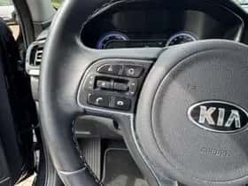 Kia Niro (2019) thumbnail 24