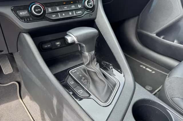 Kia Niro (2019) thumbnail 26