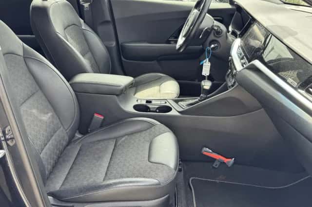 Kia Niro (2019) thumbnail 9