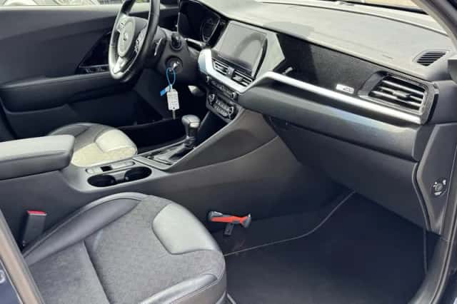 Kia Niro (2019) thumbnail 10