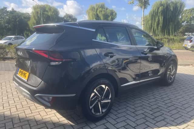 Kia Sportage (2022) thumbnail 2