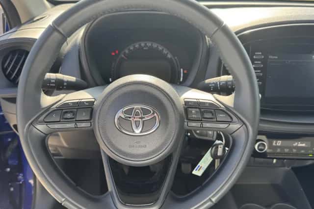 Toyota Aygo (2023) thumbnail 17