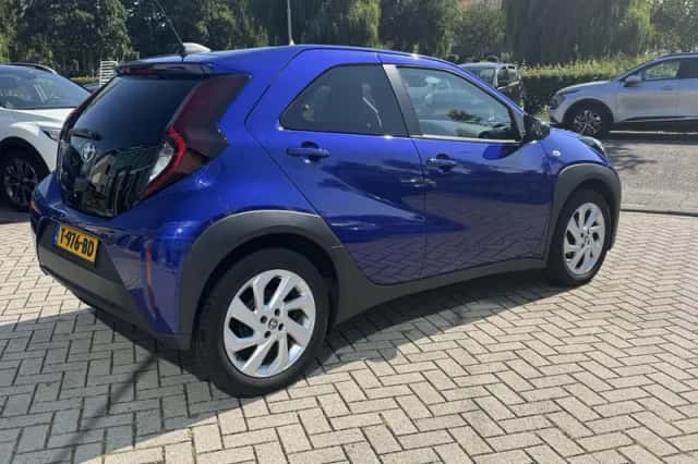 Toyota Aygo (2023) thumbnail 8