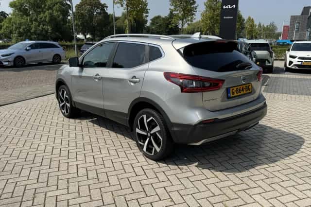 Nissan Qashqai (2019) thumbnail 2