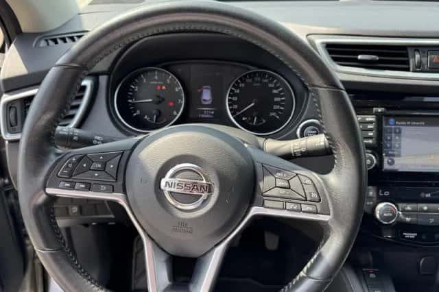 Nissan Qashqai (2019) thumbnail 16