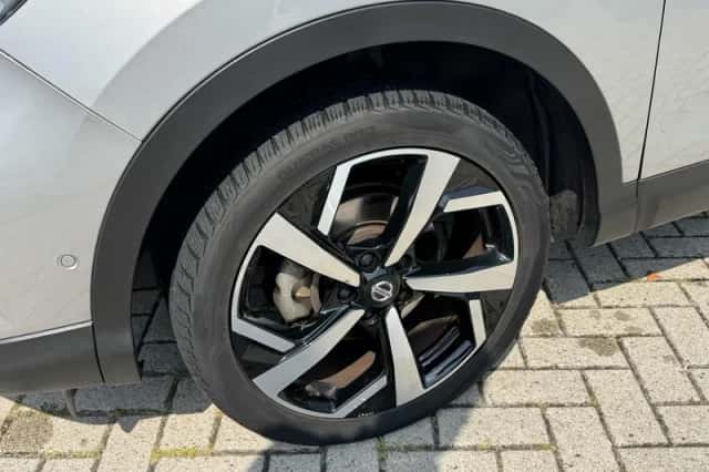 Nissan Qashqai (2019) thumbnail 5