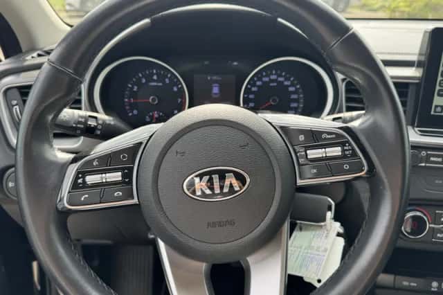 Kia Ceed Sportswagon (2019) thumbnail 15