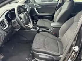 Kia Ceed Sportswagon (2019) thumbnail 17