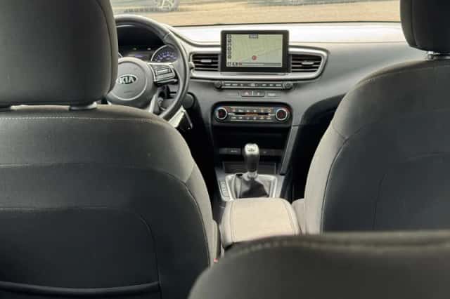 Kia Ceed Sportswagon (2019) thumbnail 19