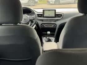 Kia Ceed Sportswagon (2019) thumbnail 19