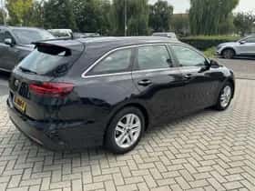 Kia Ceed Sportswagon (2019) thumbnail 3