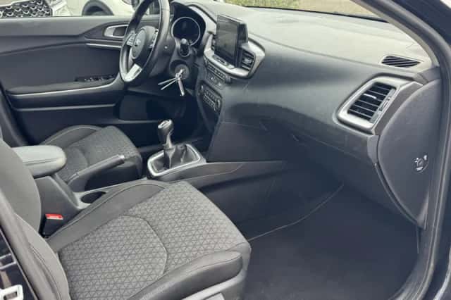 Kia Ceed Sportswagon (2019) thumbnail 22