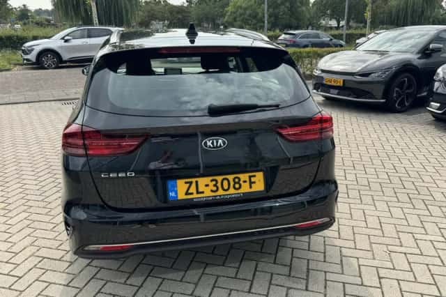 Kia Ceed Sportswagon (2019) thumbnail 6