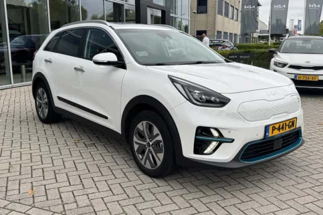 Kia Niro EV (2022) thumbnail 3