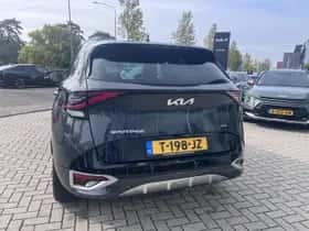 Kia Sportage (2023) thumbnail 4