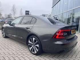 Volvo S60 (2023) thumbnail 2