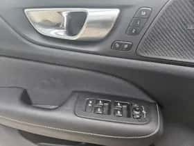 Volvo S60 (2023) thumbnail 26