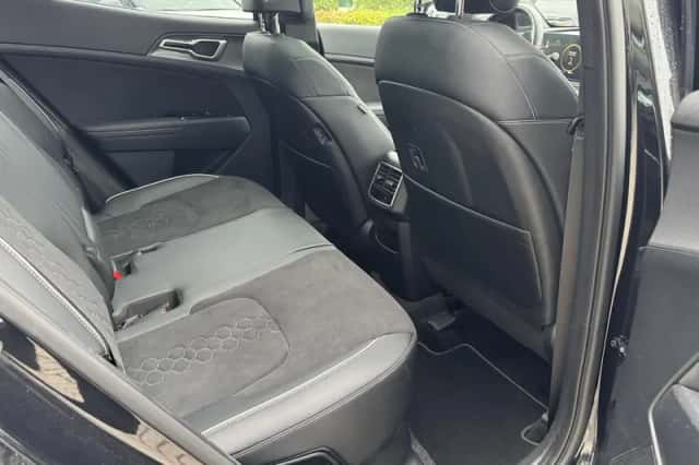 Kia Sportage (2023) thumbnail 10