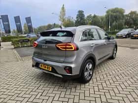 Kia Niro (2021) thumbnail 2