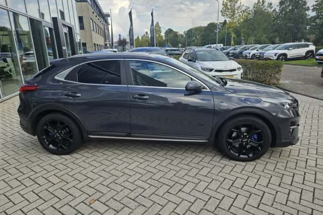 Kia XCeed (2022) thumbnail 3