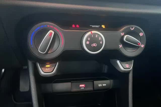 Kia Picanto (2023) thumbnail 13